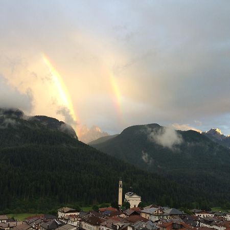 Fra Rose E Mughi Bed & Breakfast Domegge di Cadore Exterior photo