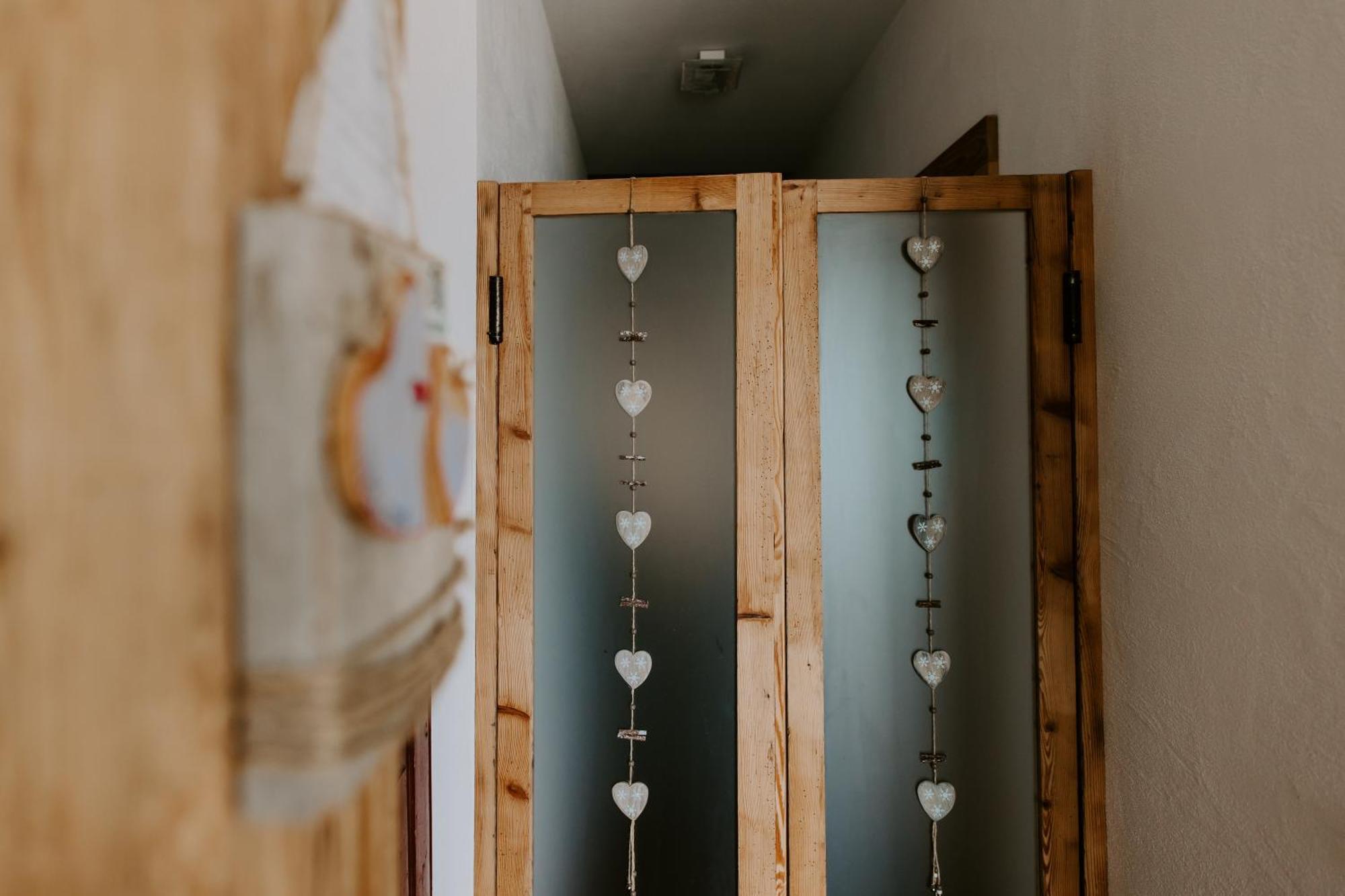 Fra Rose E Mughi Bed & Breakfast Domegge di Cadore Exterior photo